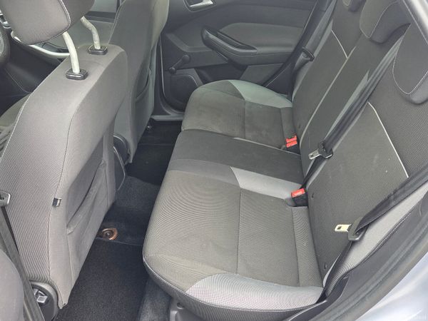 Ford Focus 1.6s Edge, very clean 391534045