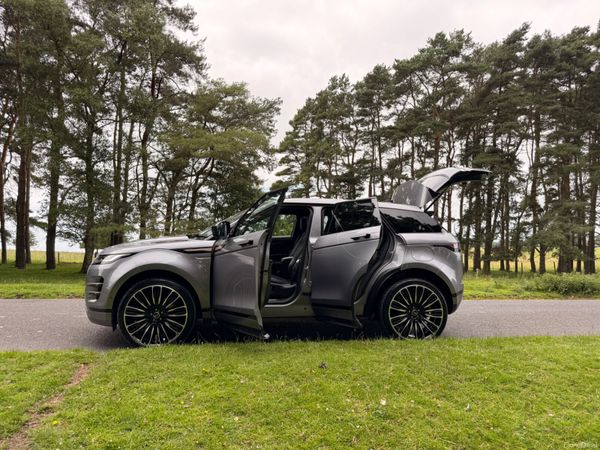 Land Rover Range Rover Evoque 2021 391641819