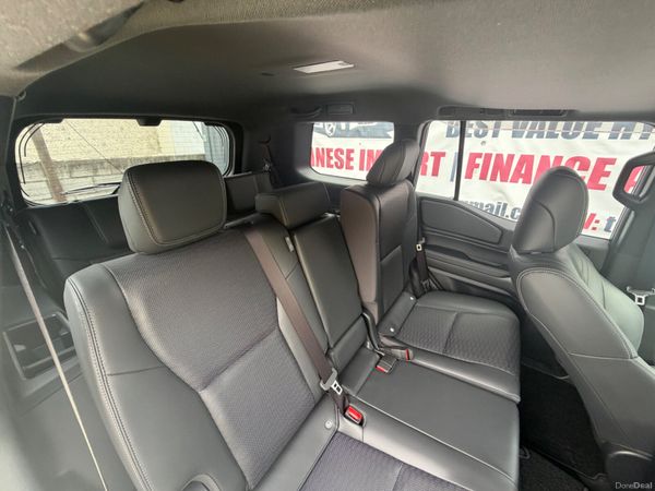 Toyota LC 2025 7 seater 391671343