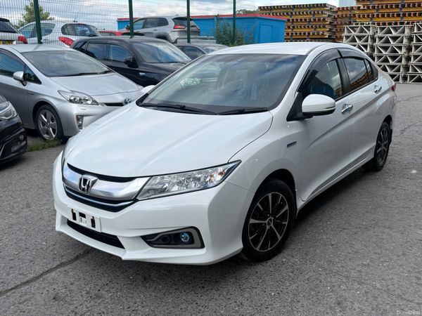 2015 Honda Grace Hybrid Automatic 391675481