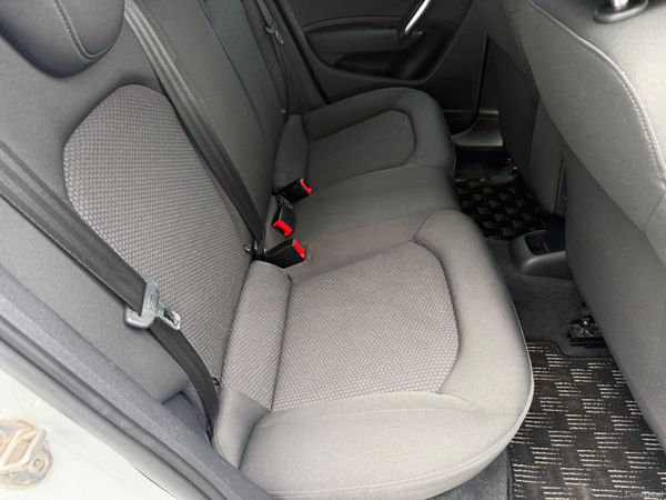 2013 Audi A1 1.4 Petrol Automatic 391680327