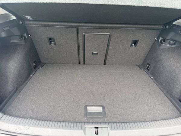 2016 Volkswagen Golf 1.4 Petrol Automatic 391683669