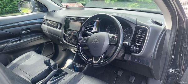 Mitsubishi Outlander 2017 391698623