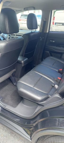 Mitsubishi Outlander 2017 391698625