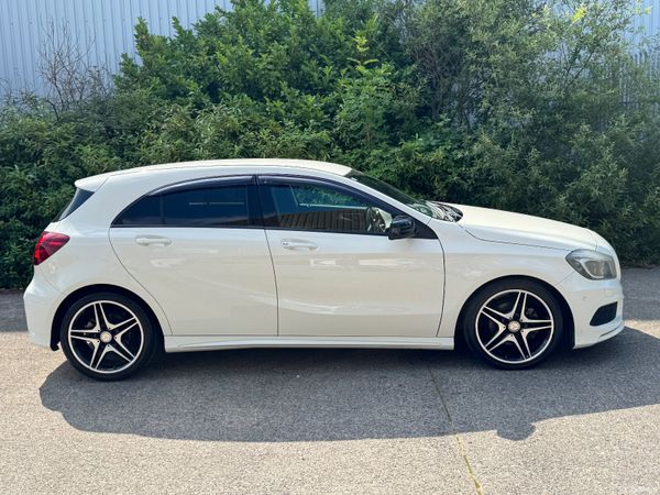 Mercedes A180 AMG SPORT 391698899