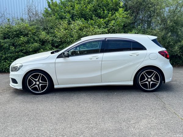 Mercedes A180 AMG SPORT 391698939