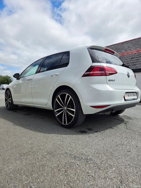2017 vw golf 1.2 auto // LIFT FACE MODEL 391608043