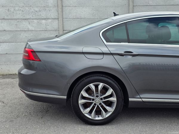 VW Passat 1.6 TDI 120HP Highline 391608277