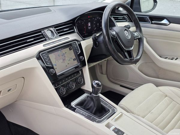 VW Passat 1.6 TDI 120HP Highline 391608293