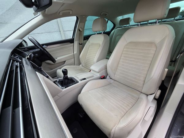 VW Passat 1.6 TDI 120HP Highline 391608295