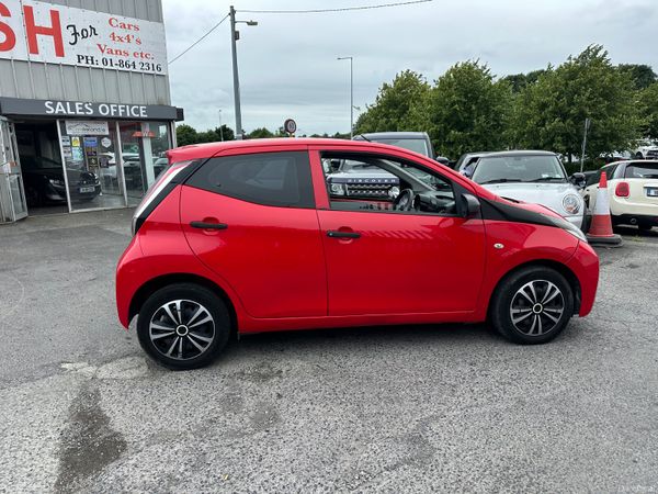 Toyota Aygo 1.0 Petrol NCT TAX LOW KMS 391609445