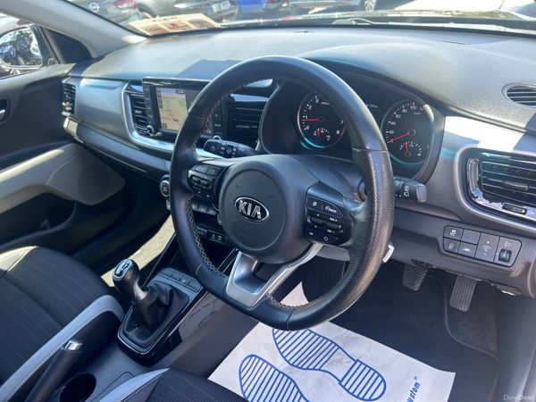 2018 KIA STONIC 1.4 PETROL K3 VERY LOW KMS 391618651