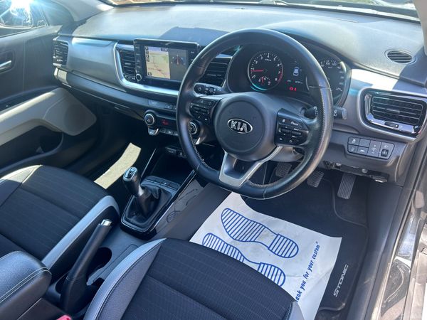 2018 KIA STONIC 1.4 PETROL K3 VERY LOW KMS 391618653