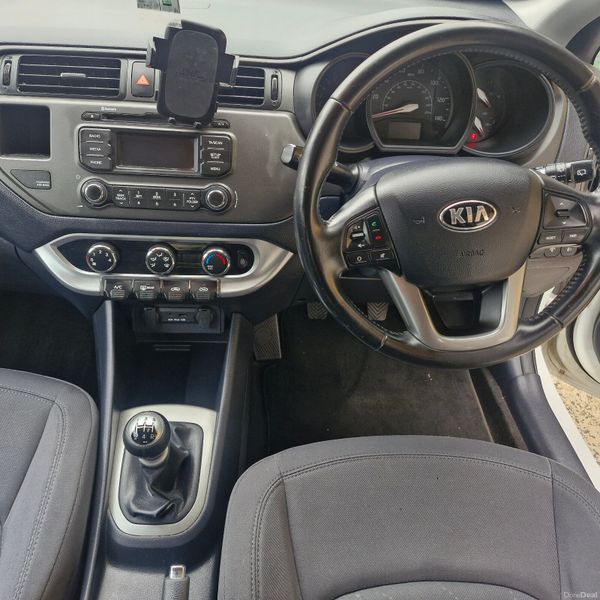 Kia Rio 2015 VR7 1.2 391755787