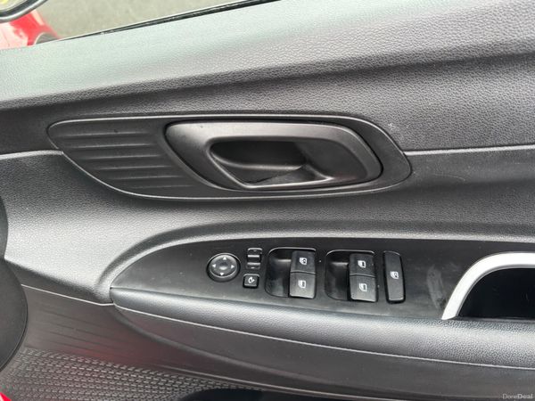Hyundai Bayon Executive only 41000kms as new 391757571