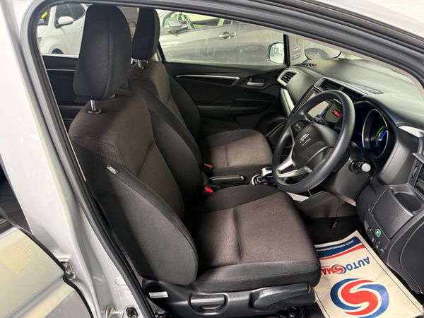 2016 Honda Fit 1.5 Hybrid Automatic,33K Miles 391766823