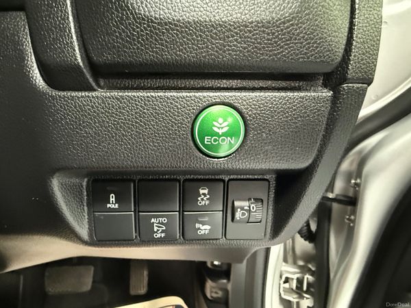 2016 Honda Fit 1.5 Hybrid Automatic,33K Miles 391766825