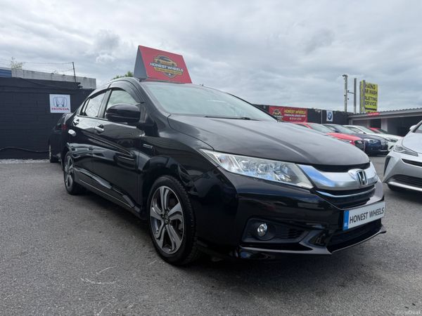 2015 Honda Grace 1.5 Hybrid Automatic 391775361
