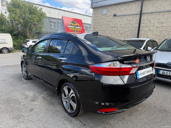 2015 Honda Grace 1.5 Hybrid Automatic 391775373