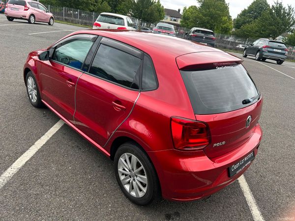 VOLKSWAGEN POLO 2015 AUTOMATIC 391792351