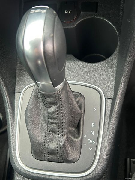 VOLKSWAGEN POLO 2015 AUTOMATIC 391792395