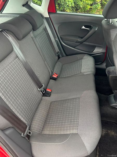VOLKSWAGEN POLO 2015 AUTOMATIC 391792397