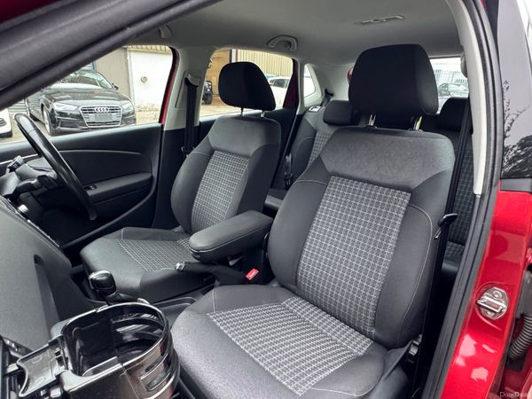 Volkswagen Polo Comfortline+ Auto 391700517