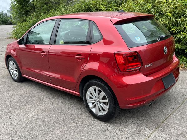 Volkswagen Polo Comfortline+ Auto 391700533