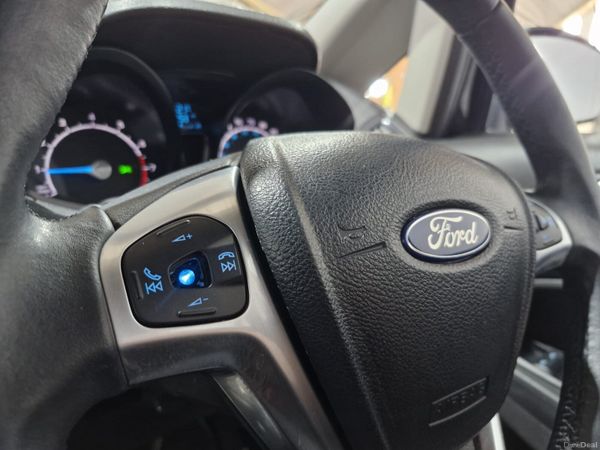 2015 Ford Ecosport Zetec 1.0 125 Bhp 120,700 KM 391714183