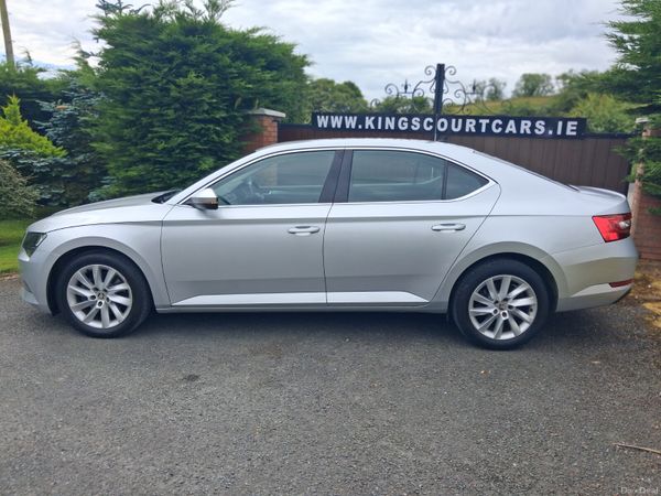 171 Skoda Superb 1.4 Petrol 391715609