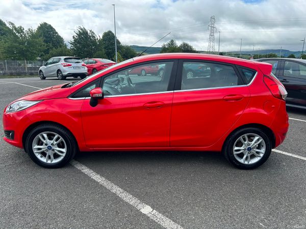 Ford Fiesta 2014 391801695