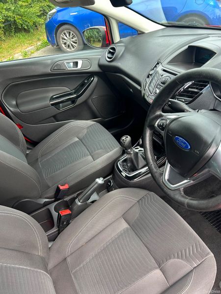 Ford Fiesta 2014 391801703