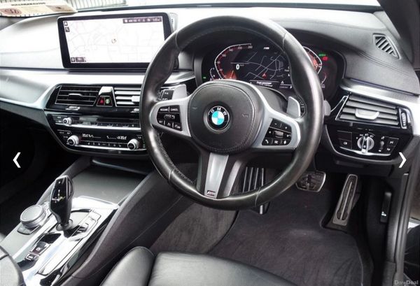 BMW 5-Series 2021 391805361