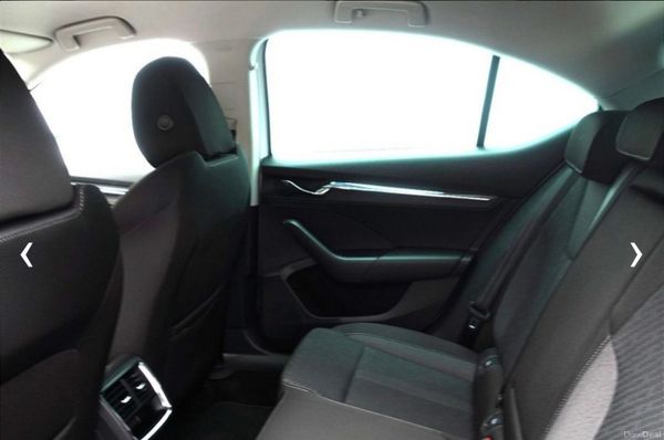 Skoda Octavia 2022 391807117