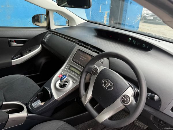 2014 Toyota Prius Hybrid Automatic 391831977