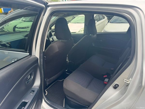 2018 Toyota Vitz Hybrid Automatic 391832449