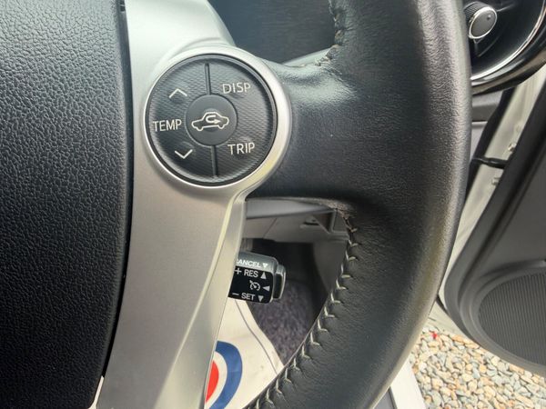 Toyota Aqua 2017 391838355