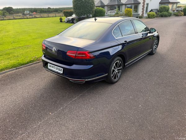 Volkswagen Passat 1.6 TDI R Line 391992153