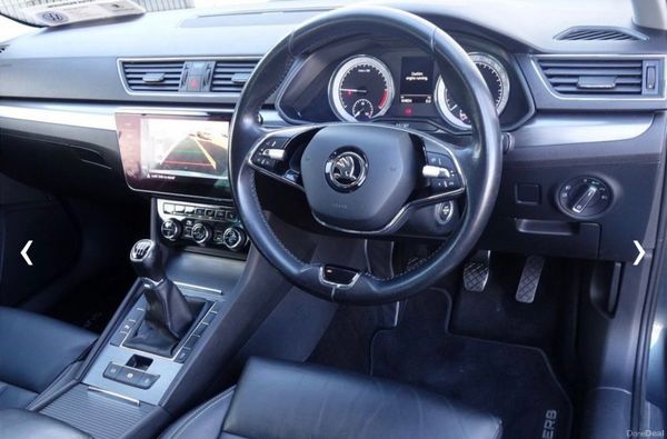 Skoda Superb 2022 391998979