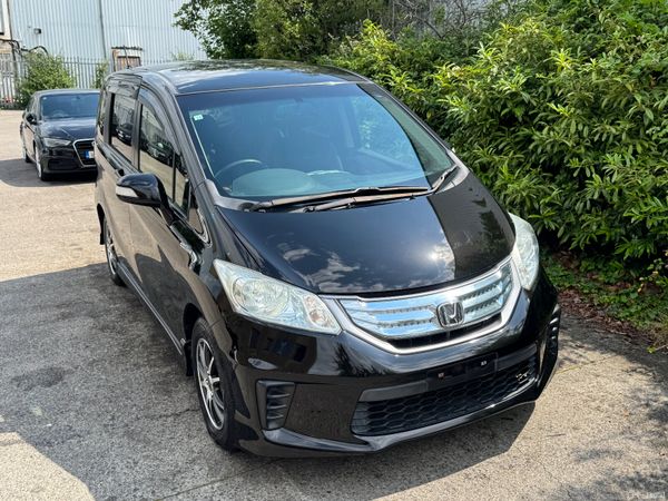 Honda Freed Hybrid 6 seats 391908765