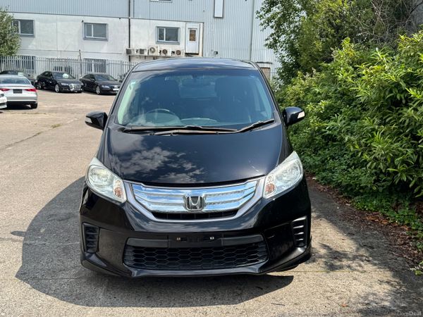 Honda Freed Hybrid 6 seats 391908767