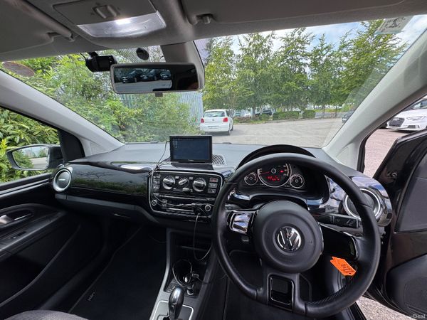 Volkswagen Up! 2016 Low KM 391909841