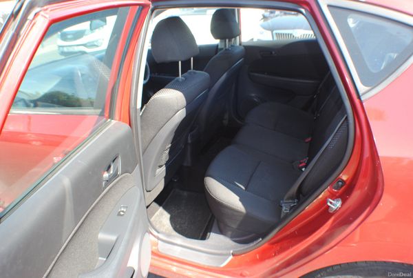 Hyundai i30 2011 391917229