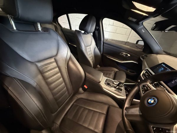 221 BMW 330E M-Sport / M Performance 391936365
