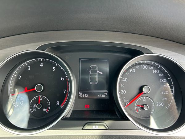VOLKSWAGEN GOLF 2015, 1.2 TSI 5DR AUTO LOW KMS 391936539