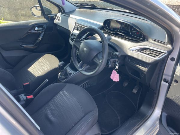 181 Peugeot 208.. 1.2L.. NCT 05/28.. Warranty 392047085