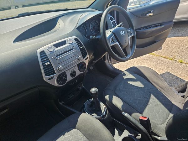 Hyundai i20 2012 1.2cc 5 door, low mileage 392047557