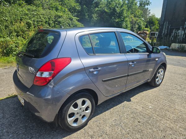 Hyundai i20 2012 1.2cc 5 door, low mileage 392047535