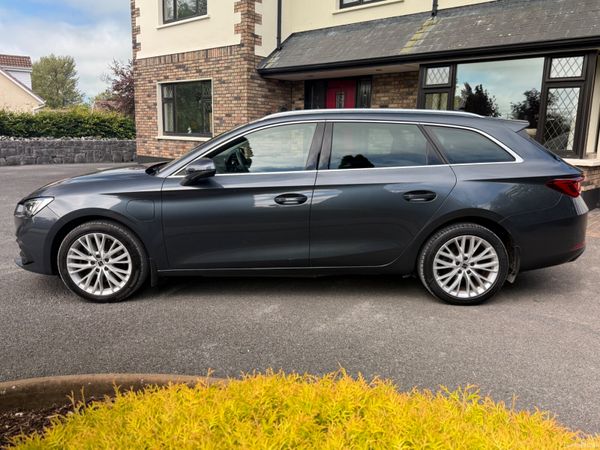 *Hybrid* Stunning 221 Seat Leon! 392067239