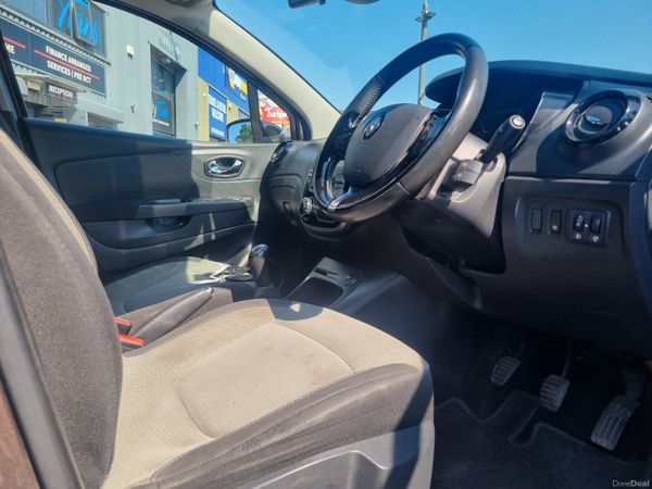 Renault Captur 2014 2 Keys 392069313